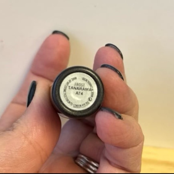 M.A.C. Tanarama Frost Lipstick - Picture 2 of 3